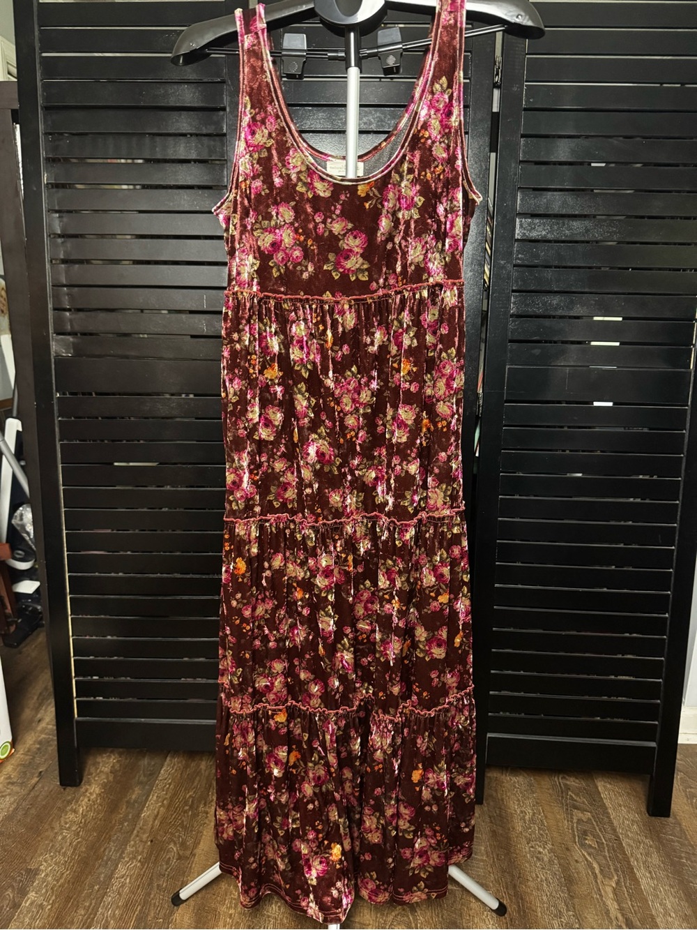 NATURAL LIFE Burgundy Floral Velvet Tiered Maxi Dress